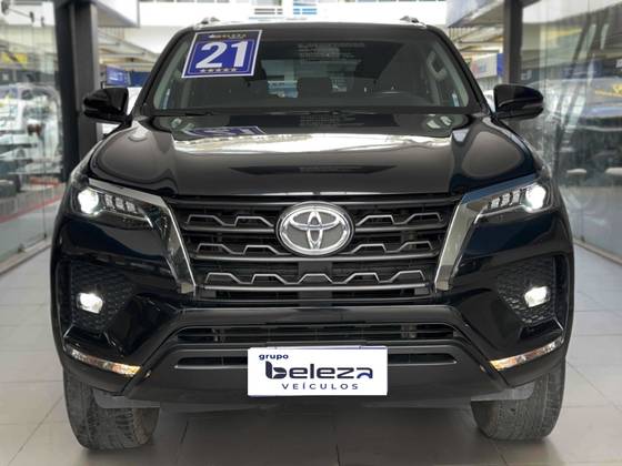TOYOTA HILUX SW4 2.7 VVT-i FLEX SRV 7L 4X2 AUTOMÁTICO TOYOTA HILUX SW4 2.7 VVT-i FLEX SRV 7L 4X2 AUTOMÁTICO